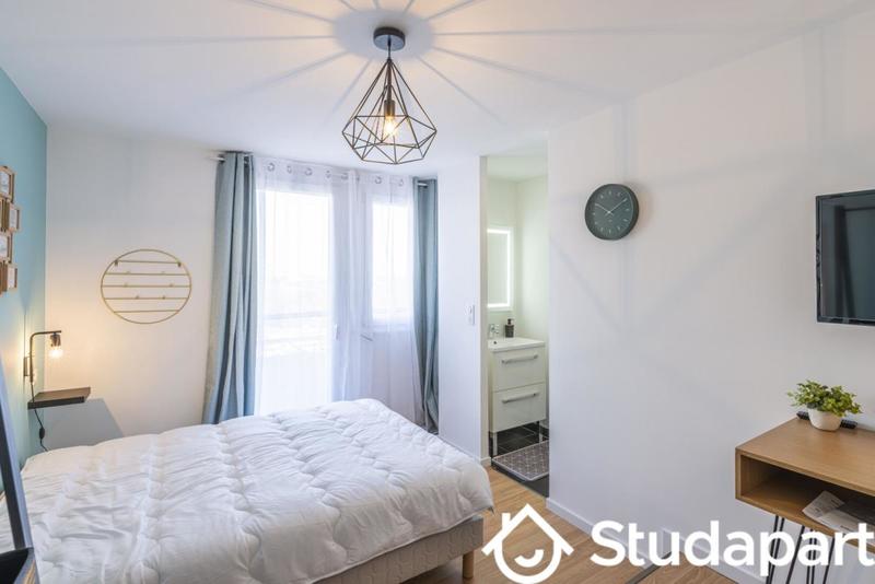 Chambre - 10 m² - 1 pièce