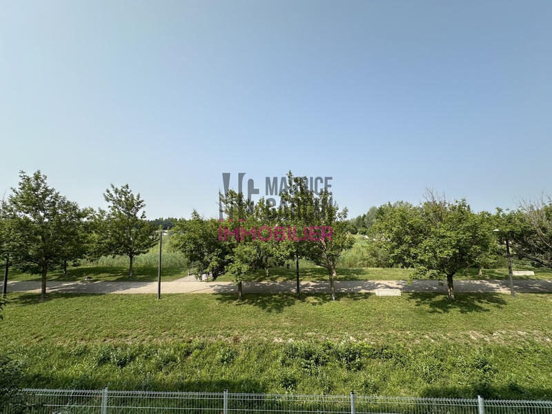 Appartement - 75 m² - 4 pièces