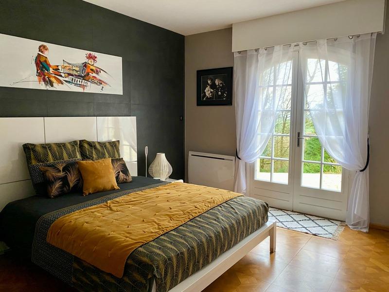 Maison bourgeoise - 296 m² - 7 pièces