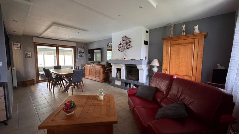 Maison - 170 m² - 5 pièces