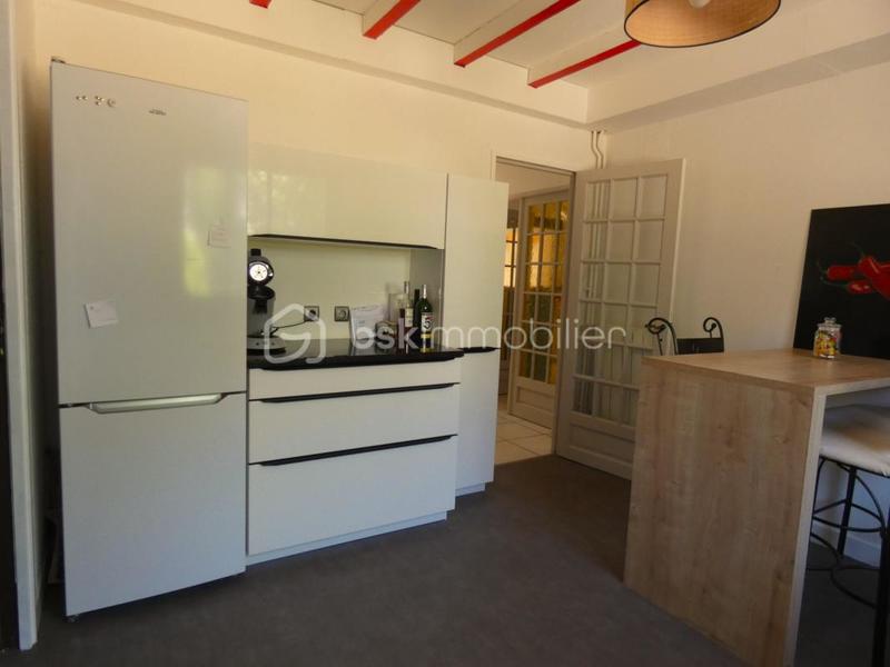 Maison de ville - 159 m² - 11 pièces