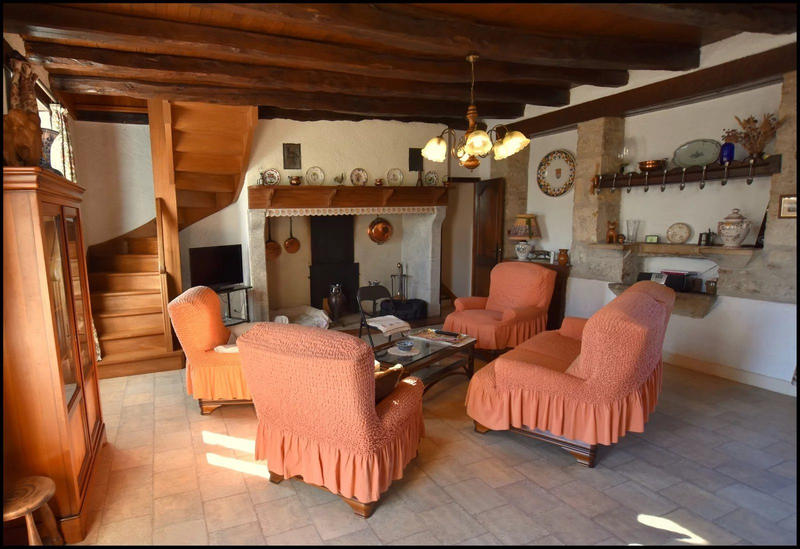 Maison - 156 m² - 7 pièces