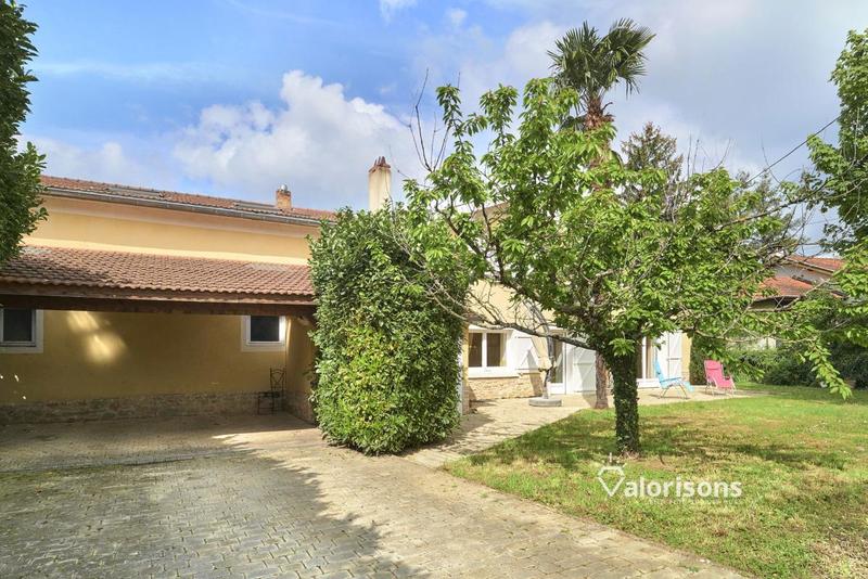 Maison - 212 m² - 6 pièces