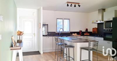 Maison - 98 m² - 4 pièces