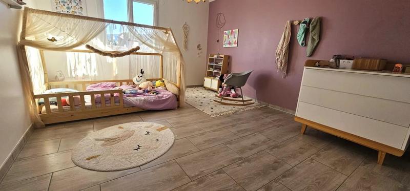 Villa - 259 m² - 8 pièces