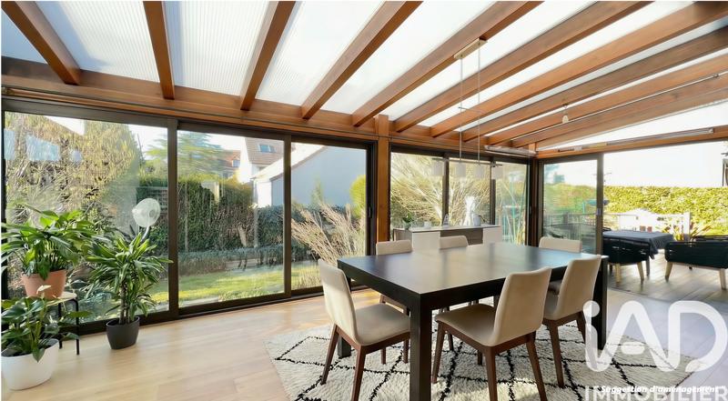 Maison - 137 m² - 7 pièces