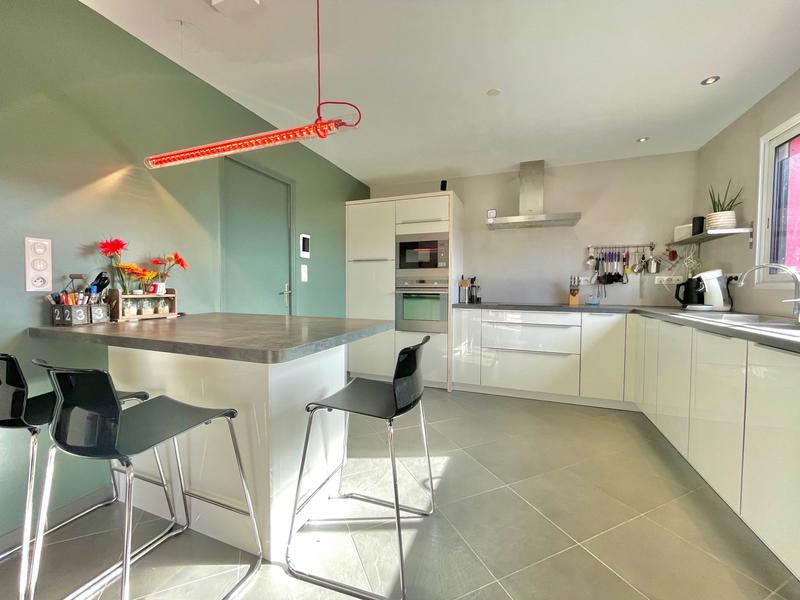 Maison contemporaine - 168 m² - 6 pièces