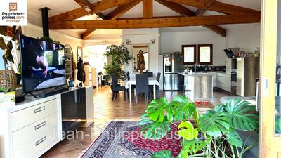 Villa - 195 m² - 7 pièces