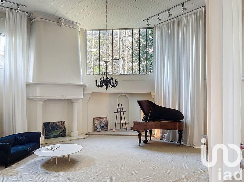 Appartement - 204 m² - 6 pièces