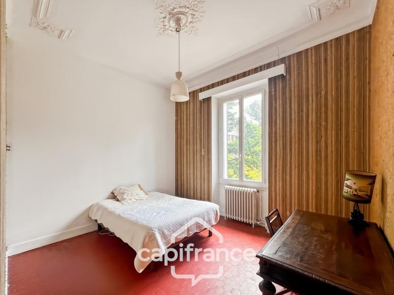 Maison de maîtres - 305 m² - 12 pièces