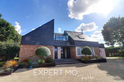 Maison - 295 m² - 12 pièces