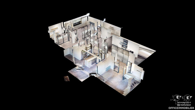 Local commercial - 200 m² - 6 pièces