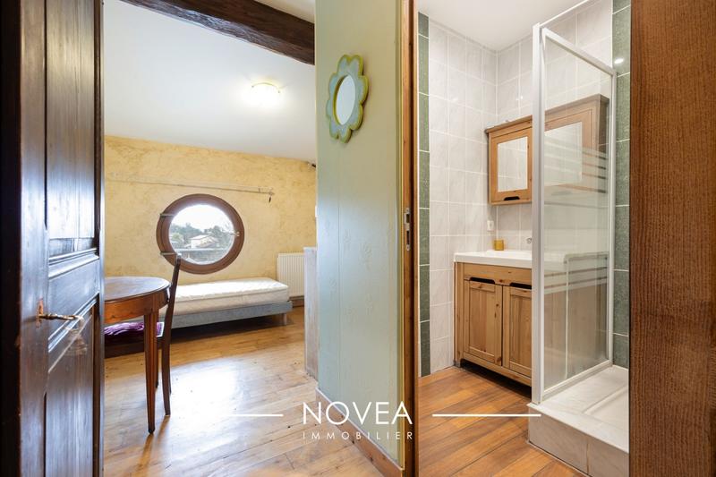 Maison ancienne - 298 m² - 8 pièces