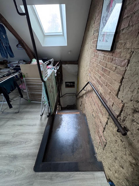 Propriété - 280 m² - 9 pièces