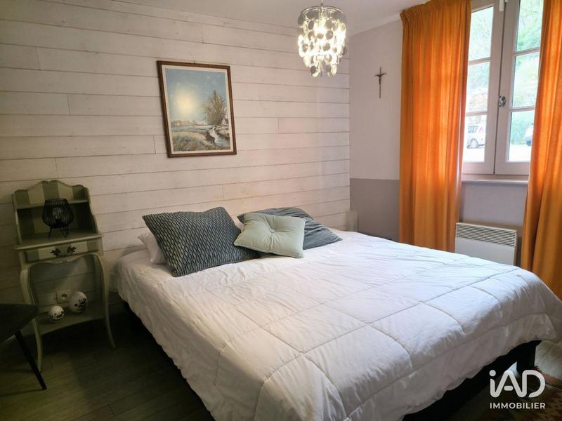 Local commercial - 273 m²