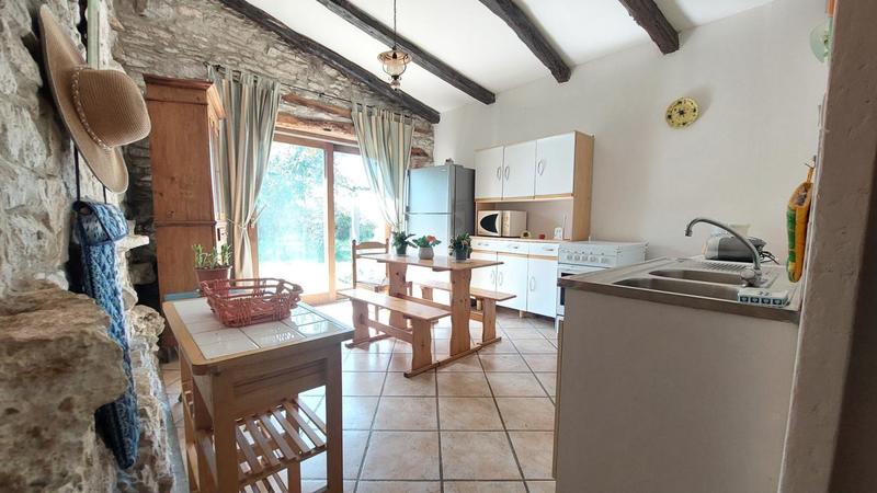 Maison - 326 m² - 15 pièces