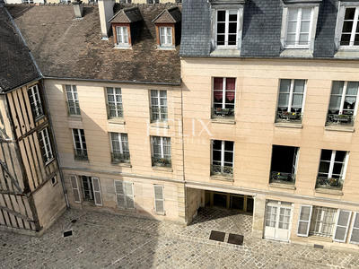 Appartement - 120 m² - 4 pièces