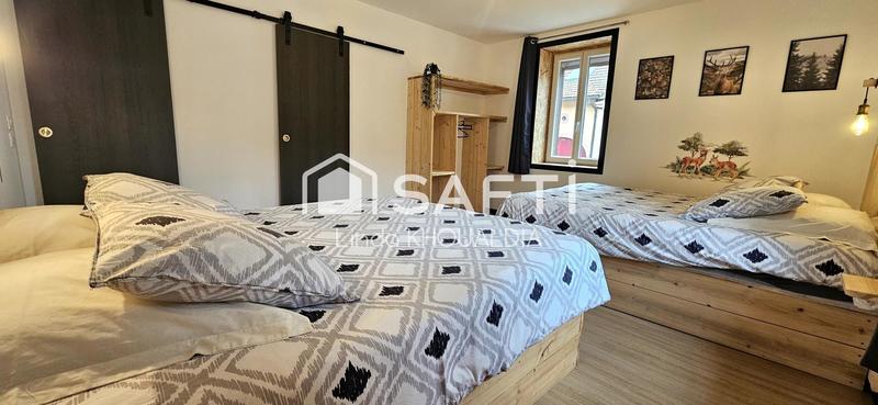 Maison - 251 m² - 7 pièces