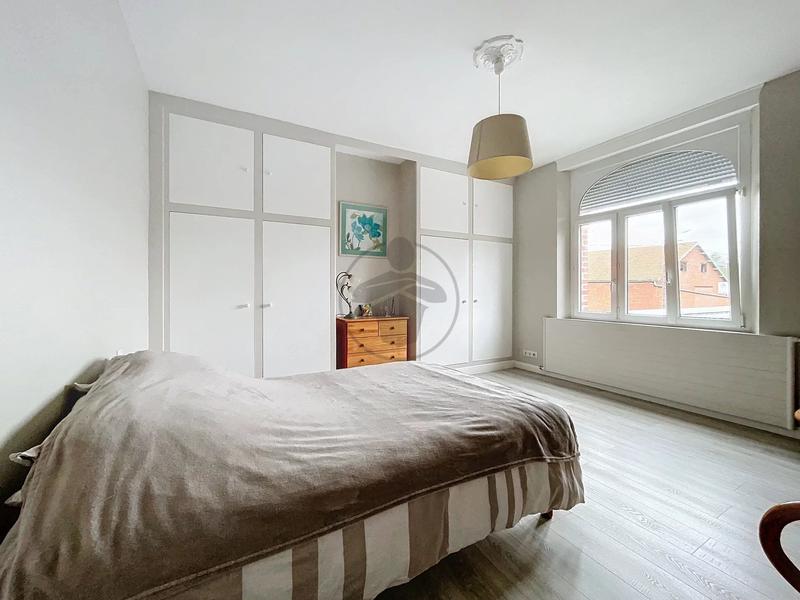 Maison - 229 m² - 8 pièces