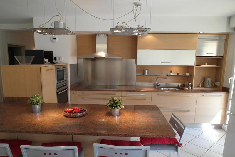 Appartement - 85 m² - 3 pièces