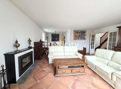 Maison - 130 m² - 7 pièces