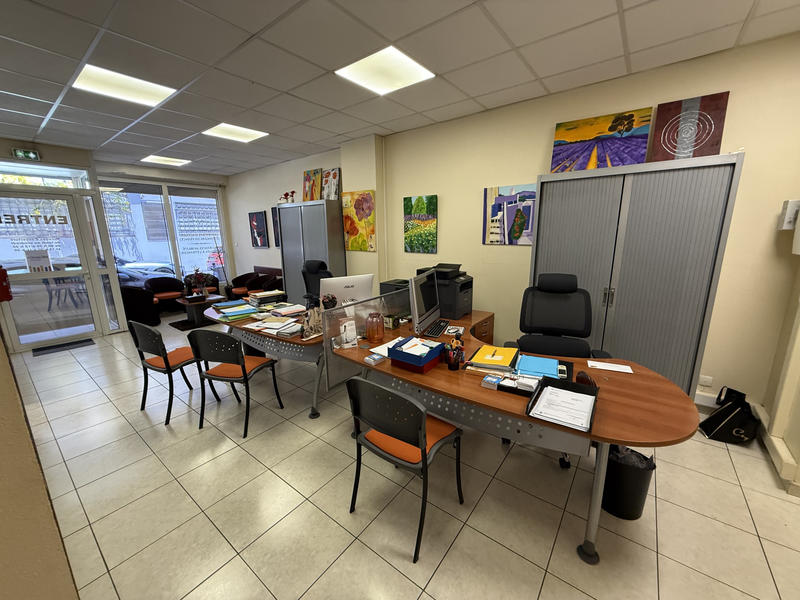 Local commercial - 65 m²