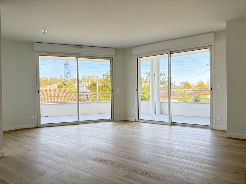 Appartement - 101 m² - 4 pièces