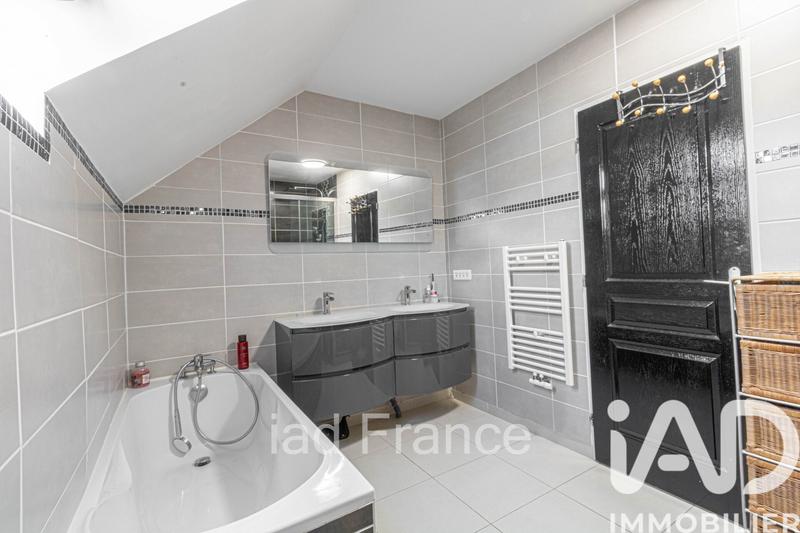 Maison - 117 m² - 6 pièces