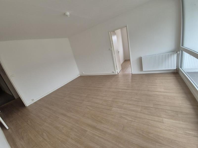 Appartement - 100 m² - 5 pièces