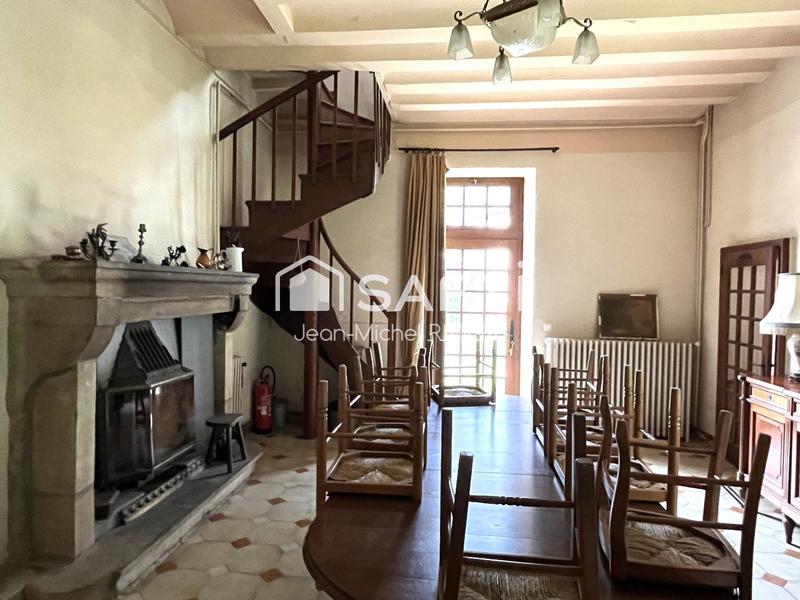 Maison de maîtres - 900 m² - 15 pièces