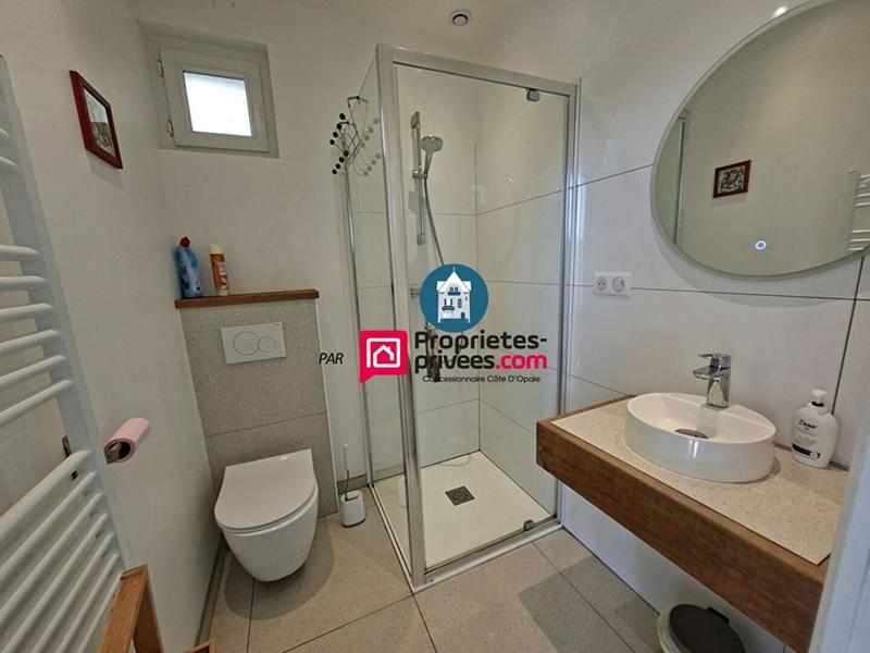 Maison - 210 m² - 11 pièces