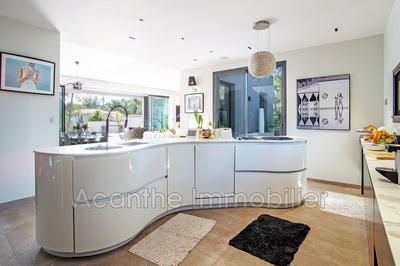 Villa - 400 m² - 7 pièces