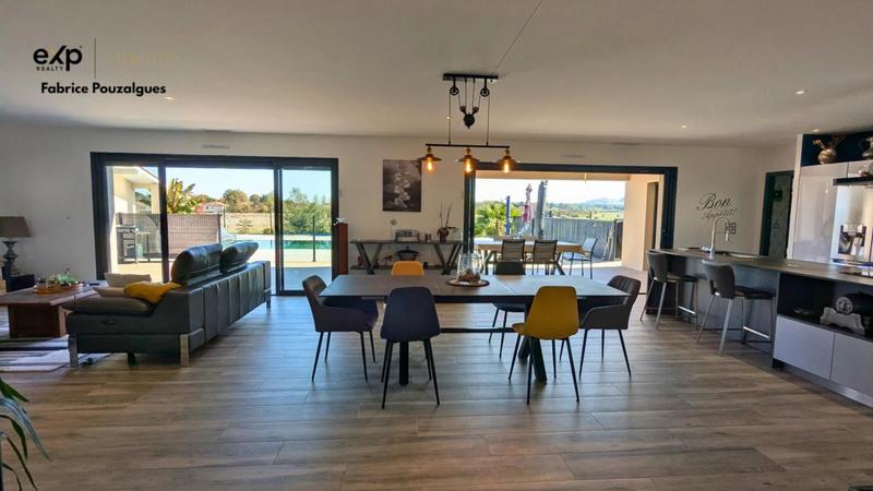 Maison - 190 m² - 5 pièces