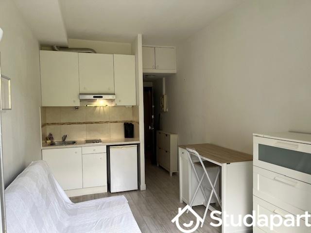 Maison - 10 m² - 1 pièce