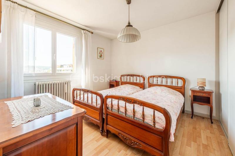 Appartement - 82 m² - 3 pièces