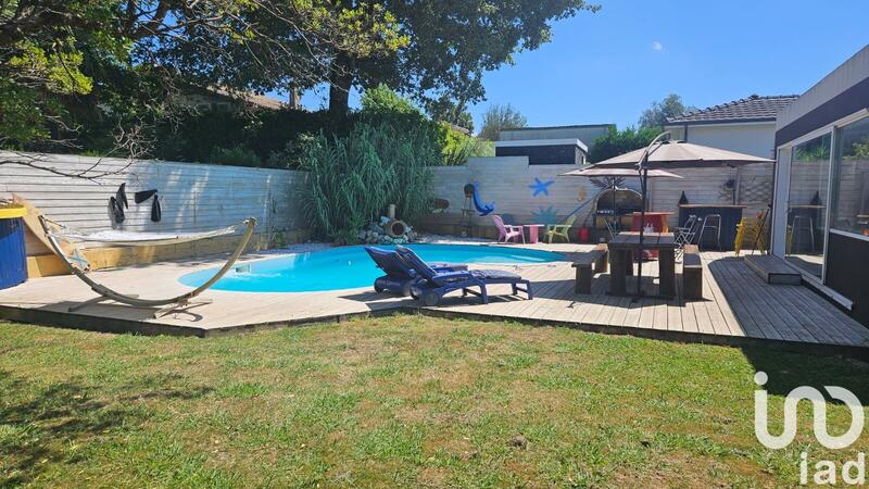 Maison - 217 m² - 5 pièces