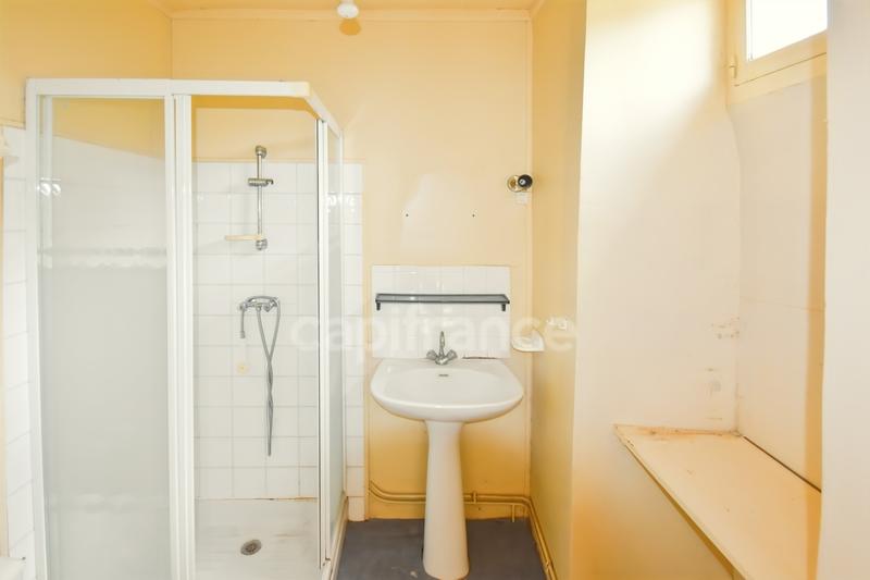 Maison - 99 m² - 5 pièces