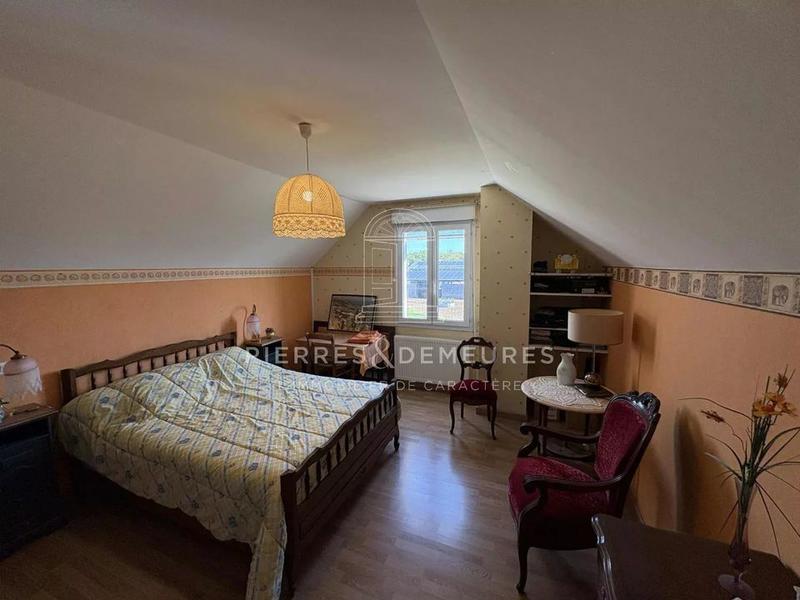 Manoir - 203 m² - 13 pièces