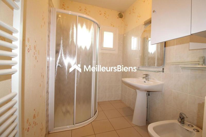 Maison - 92 m² - 5 pièces