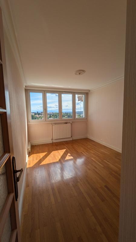 Appartement - 82 m² - 3 pièces