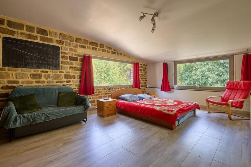 Propriété - 308 m² - 13 pièces