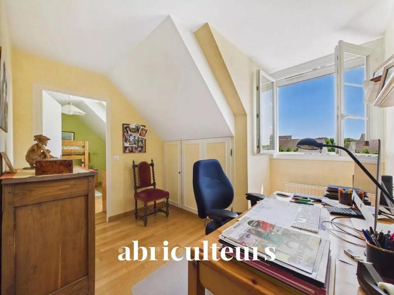 Maison - 186 m² - 7 pièces