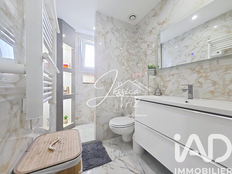 Maison - 85 m² - 4 pièces