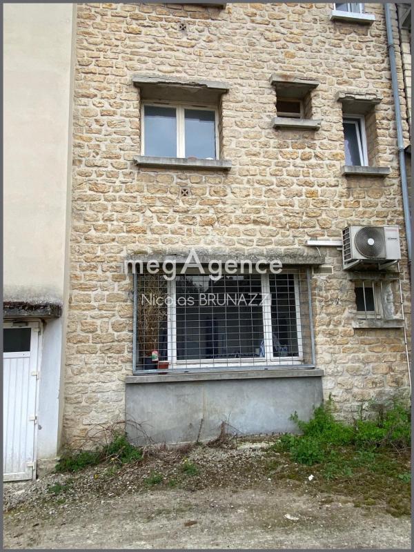 Studio - 49 m² - 1 pièce