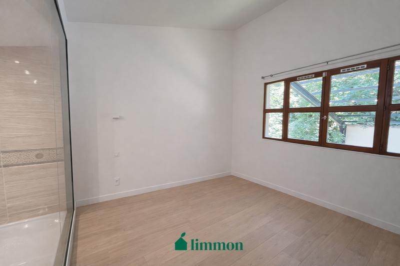 Maison - 180 m² - 5 pièces