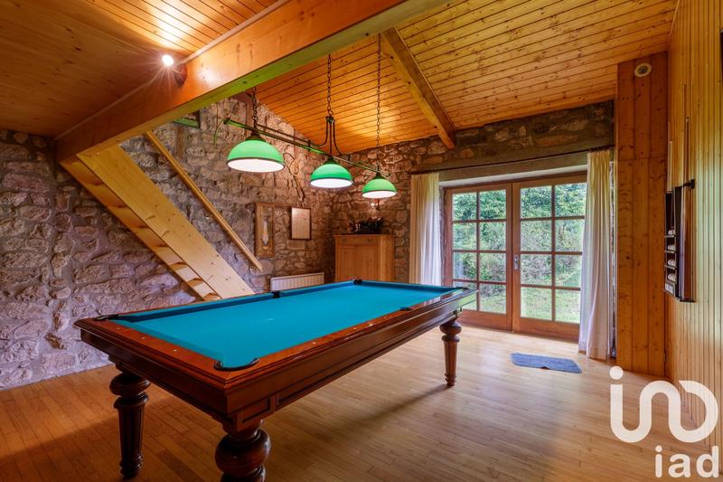 Maison - 215 m² - 6 pièces