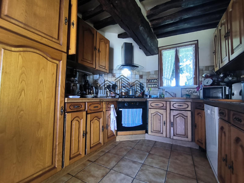 Maison - 208 m² - 9 pièces