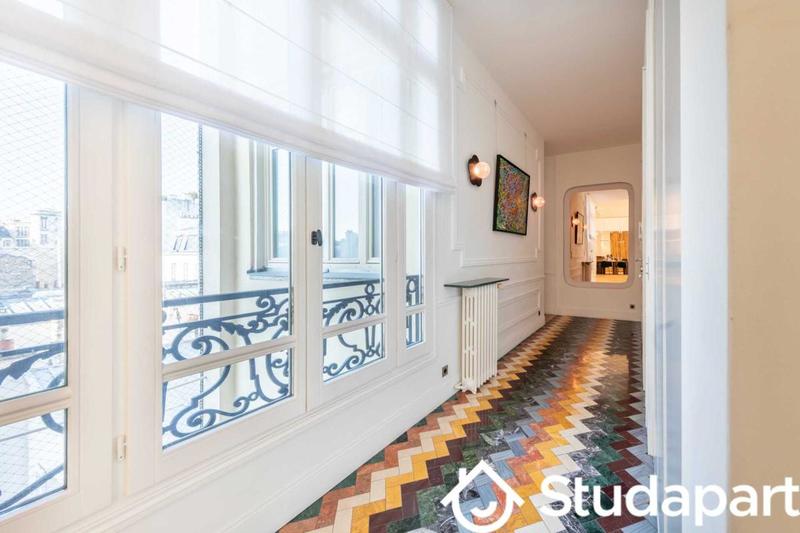 Appartement - 160 m² - 5 pièces