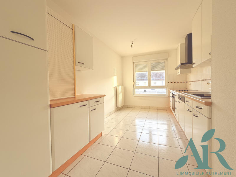 Appartement - 95 m² - 3 pièces