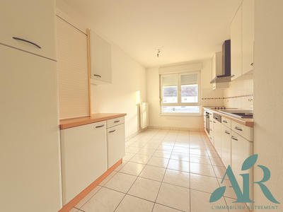 Appartement - 95 m² - 3 pièces